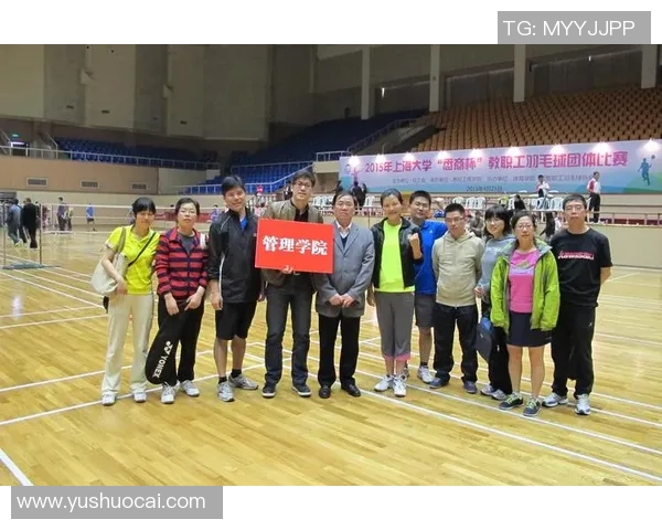 南京羽毛球队与成都羽毛球队赛后复盘分析双方状态与表现对比